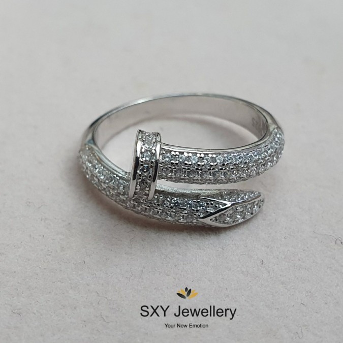 Дамски сребърен пръстен "Пирон" | SR3748